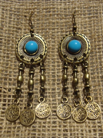 EARRING